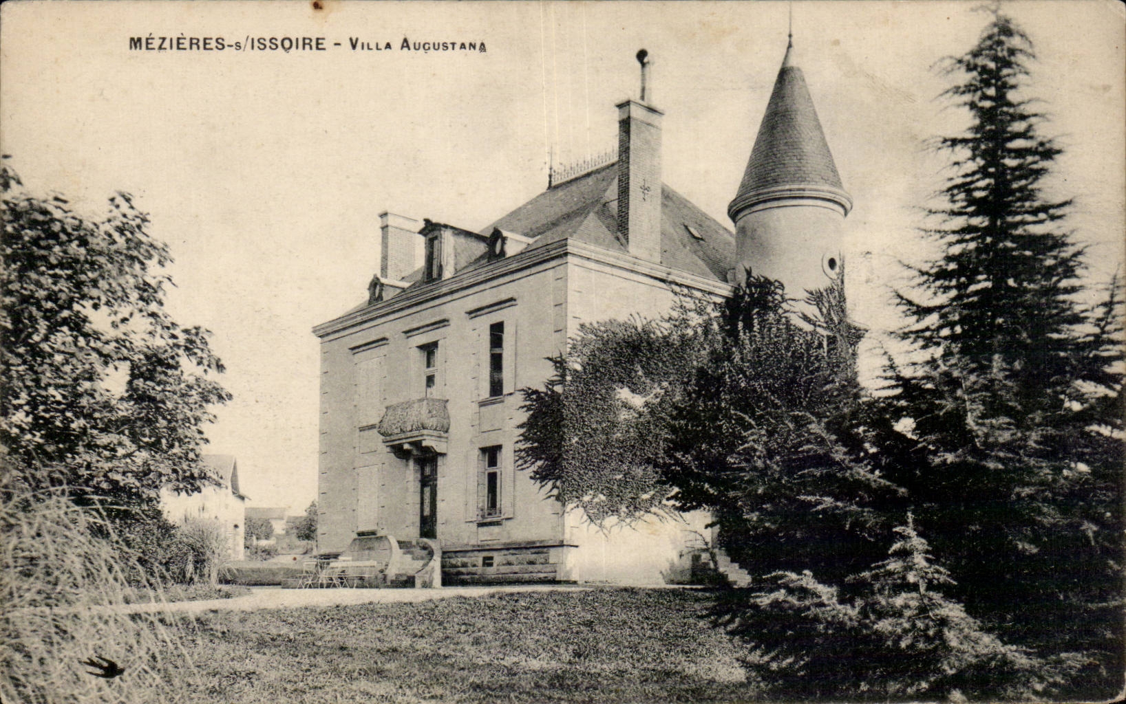 CPA Auvergne Wall on issoire Augustana Villa