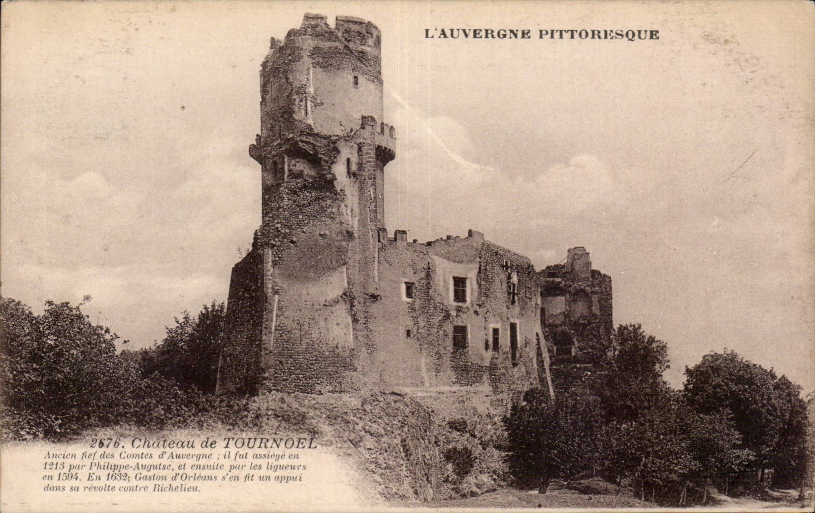 CPA Auvergne Castle of Tournoel