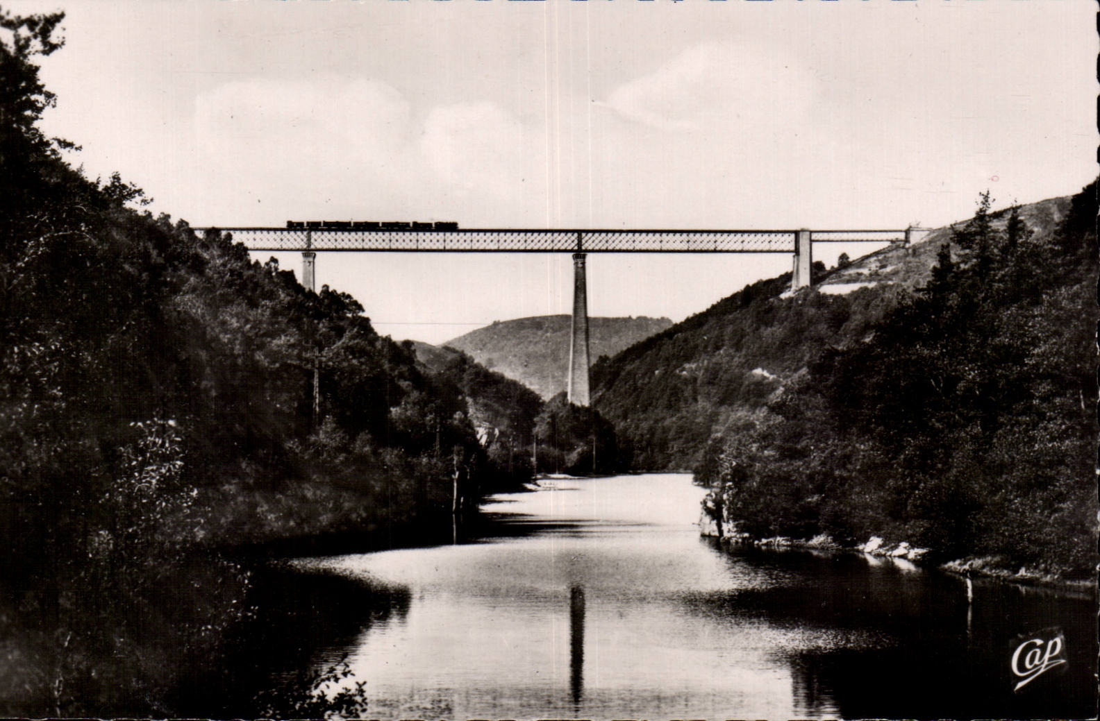CPA Auvergne the viaduct of the Insipid ones
