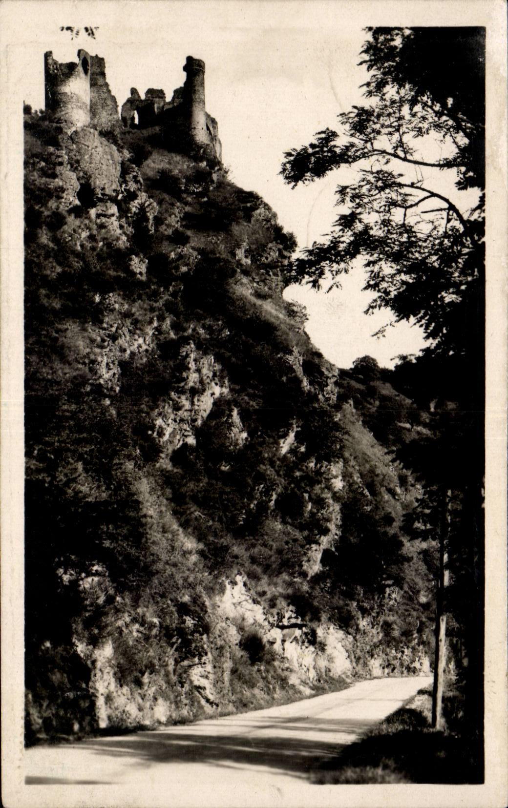 CPA Auvergne Viaduct of Insipid the Valley of Sioule the castle Rock