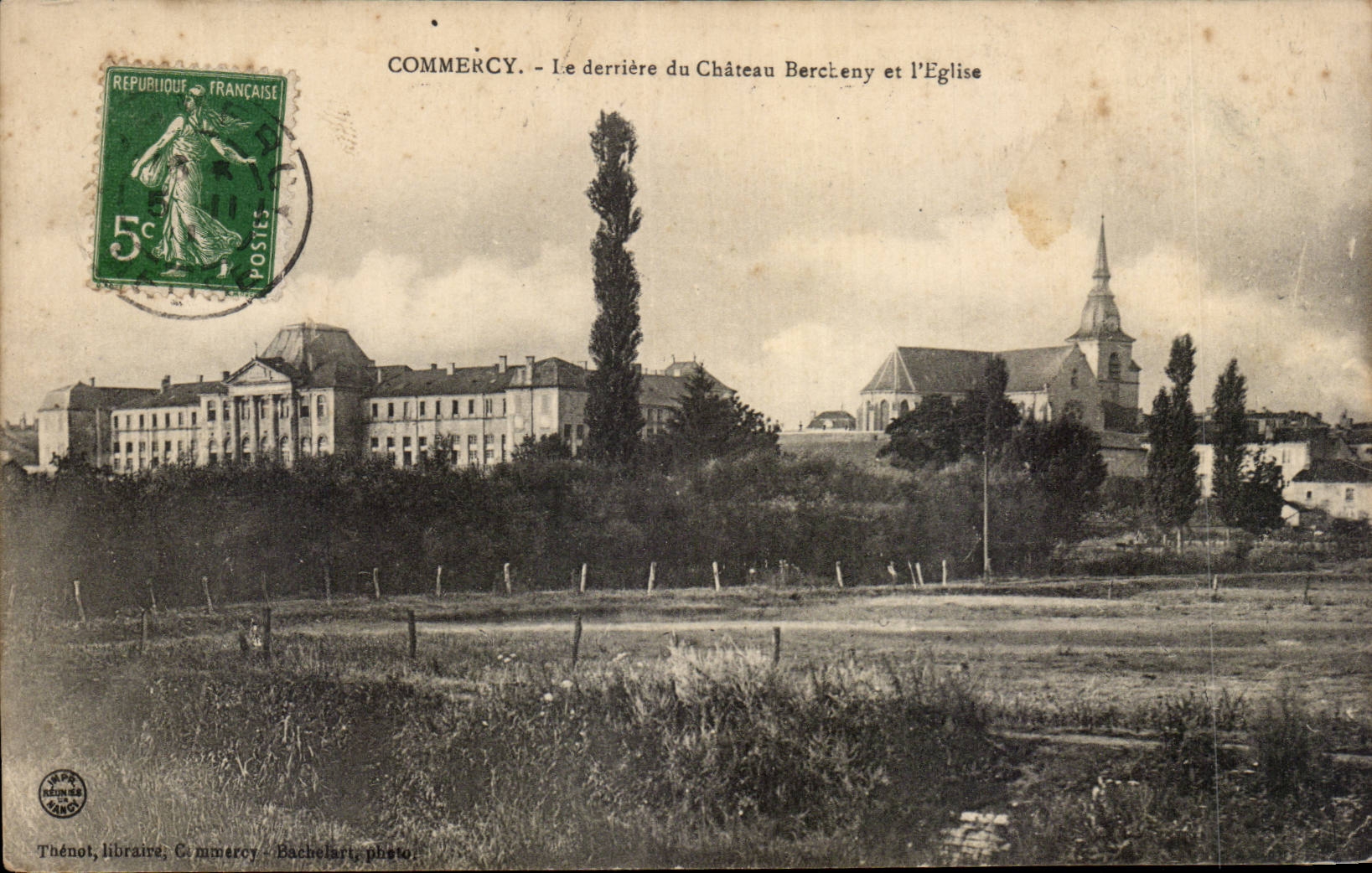 CPA Commercy behind Bercheny castle and church