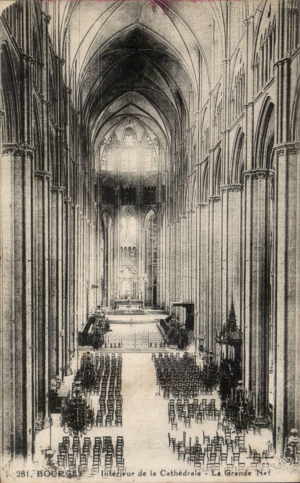 CPA Bourges interior de la catedral el gran cubo