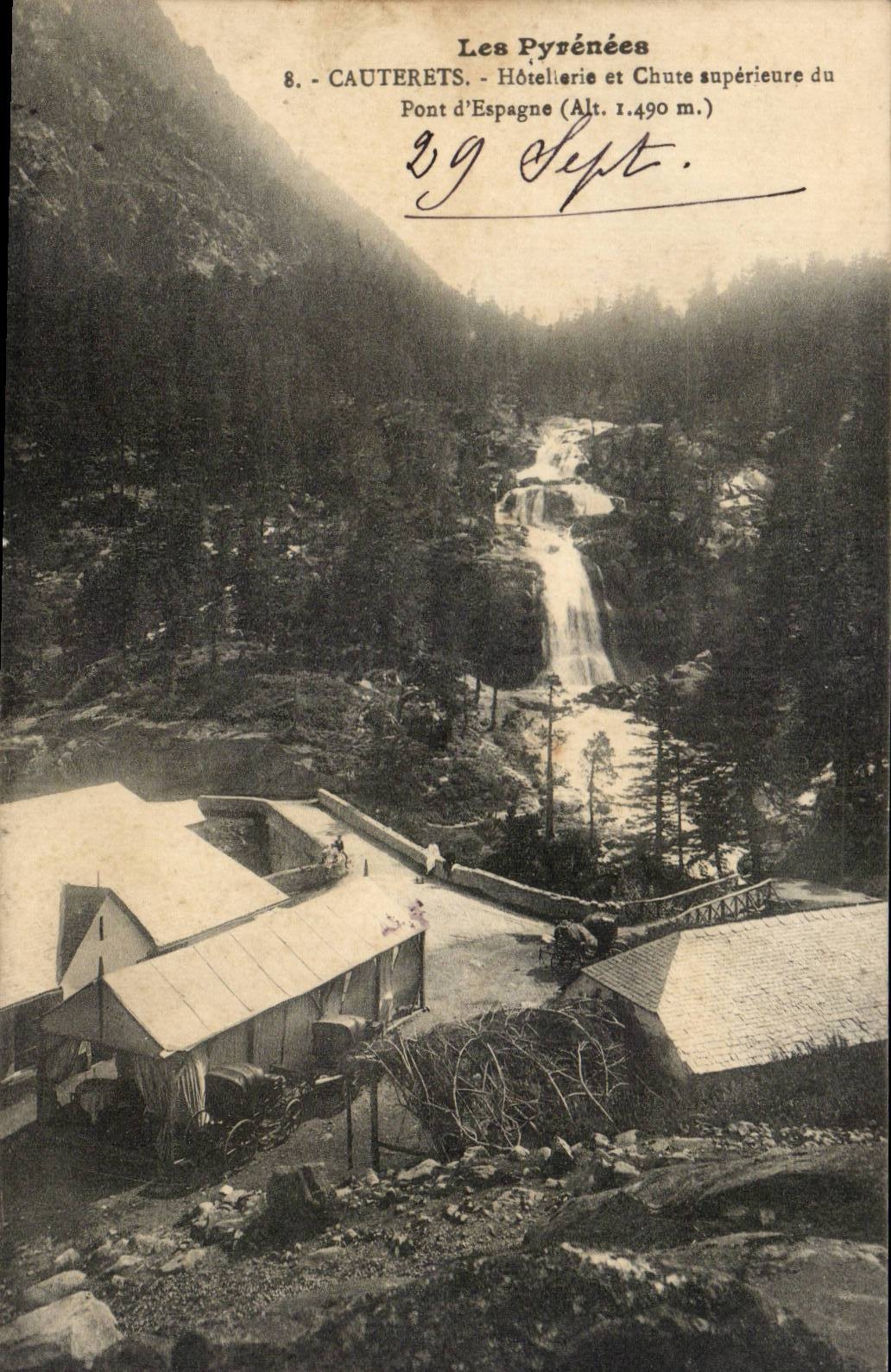 CPA Cauterets Hotel trade and falls higher of the Bridge Spain