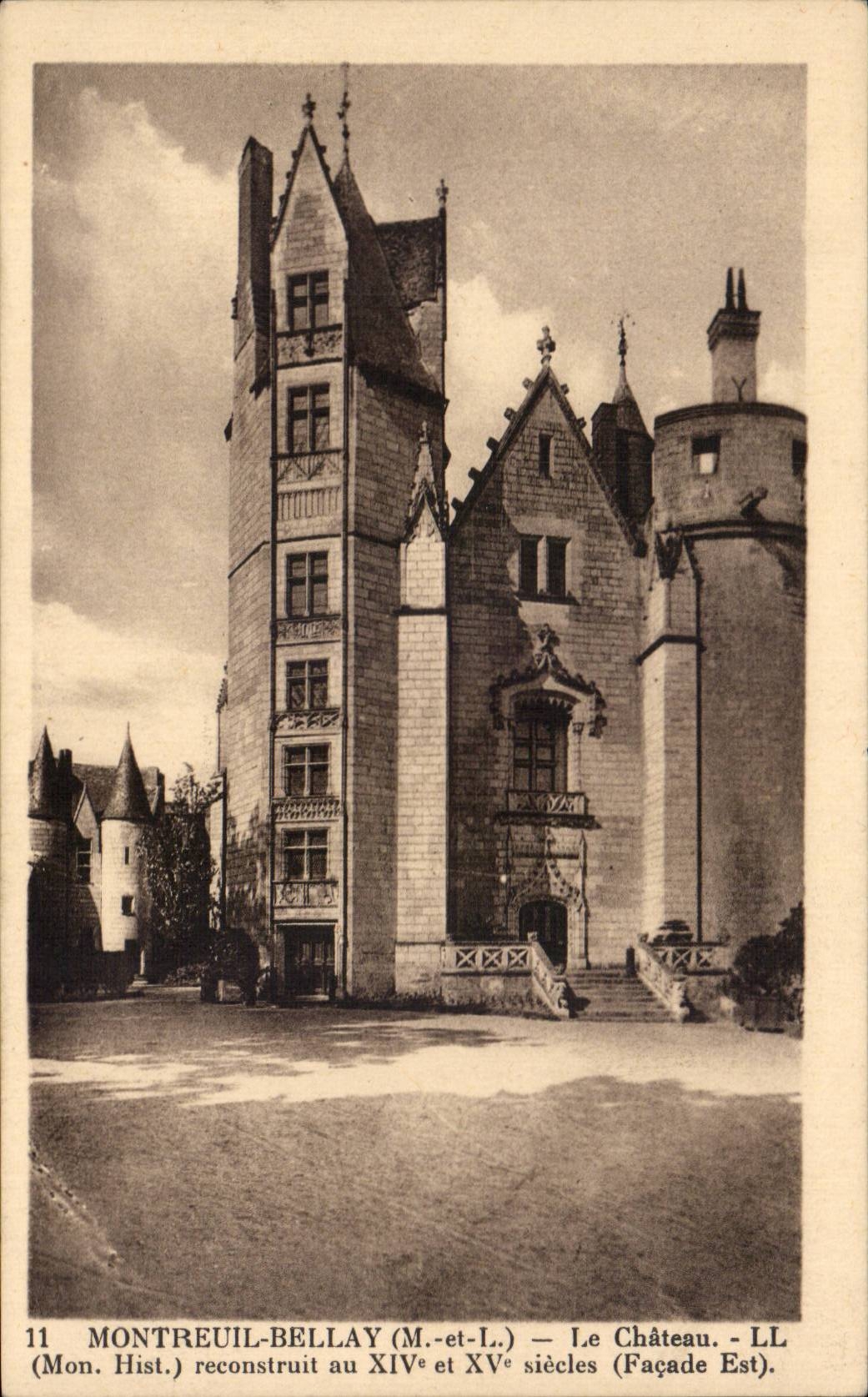 CPA Montreuil Bellay Le chateau