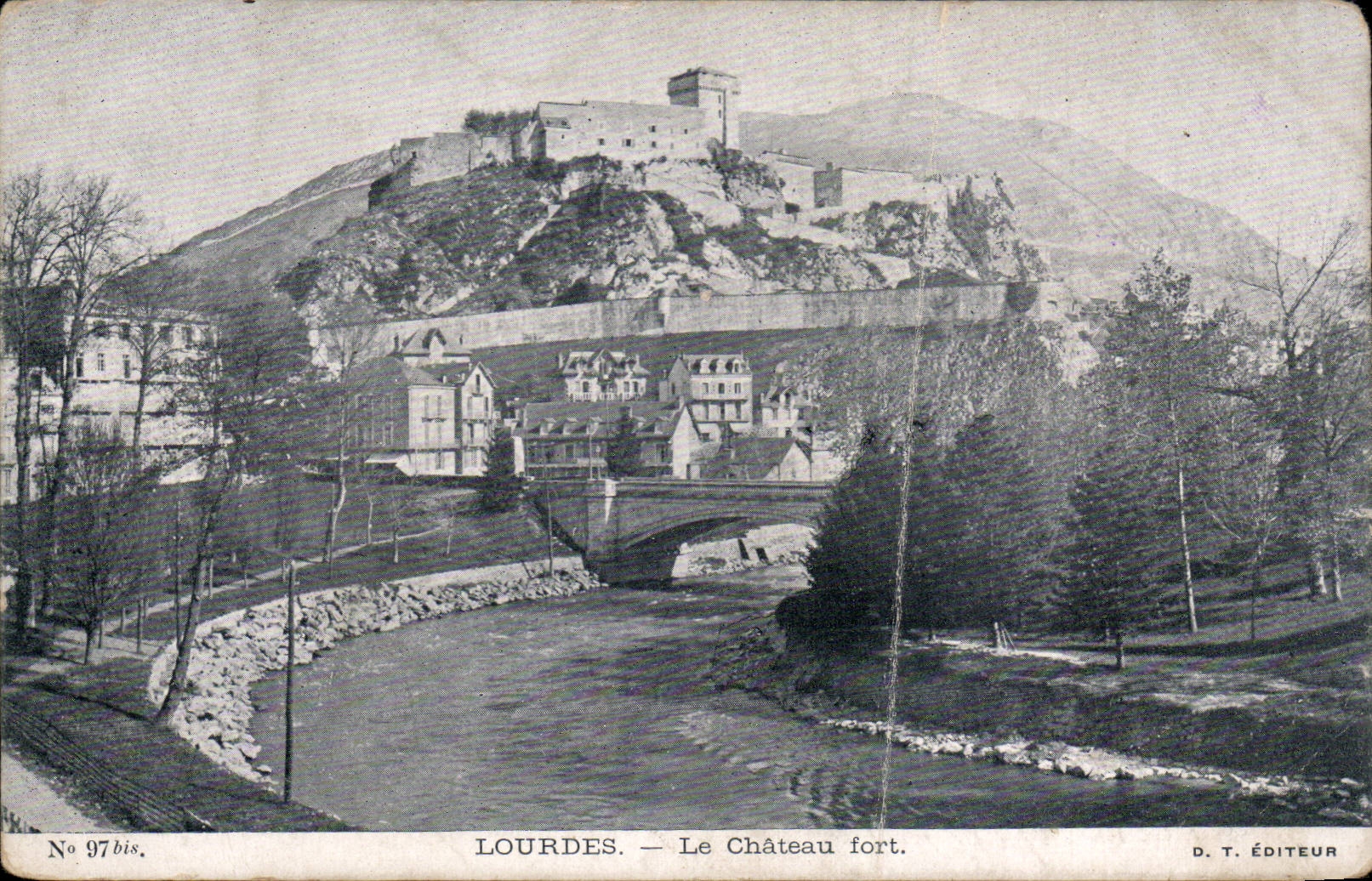 CPA Lourdes the chaetau extremely