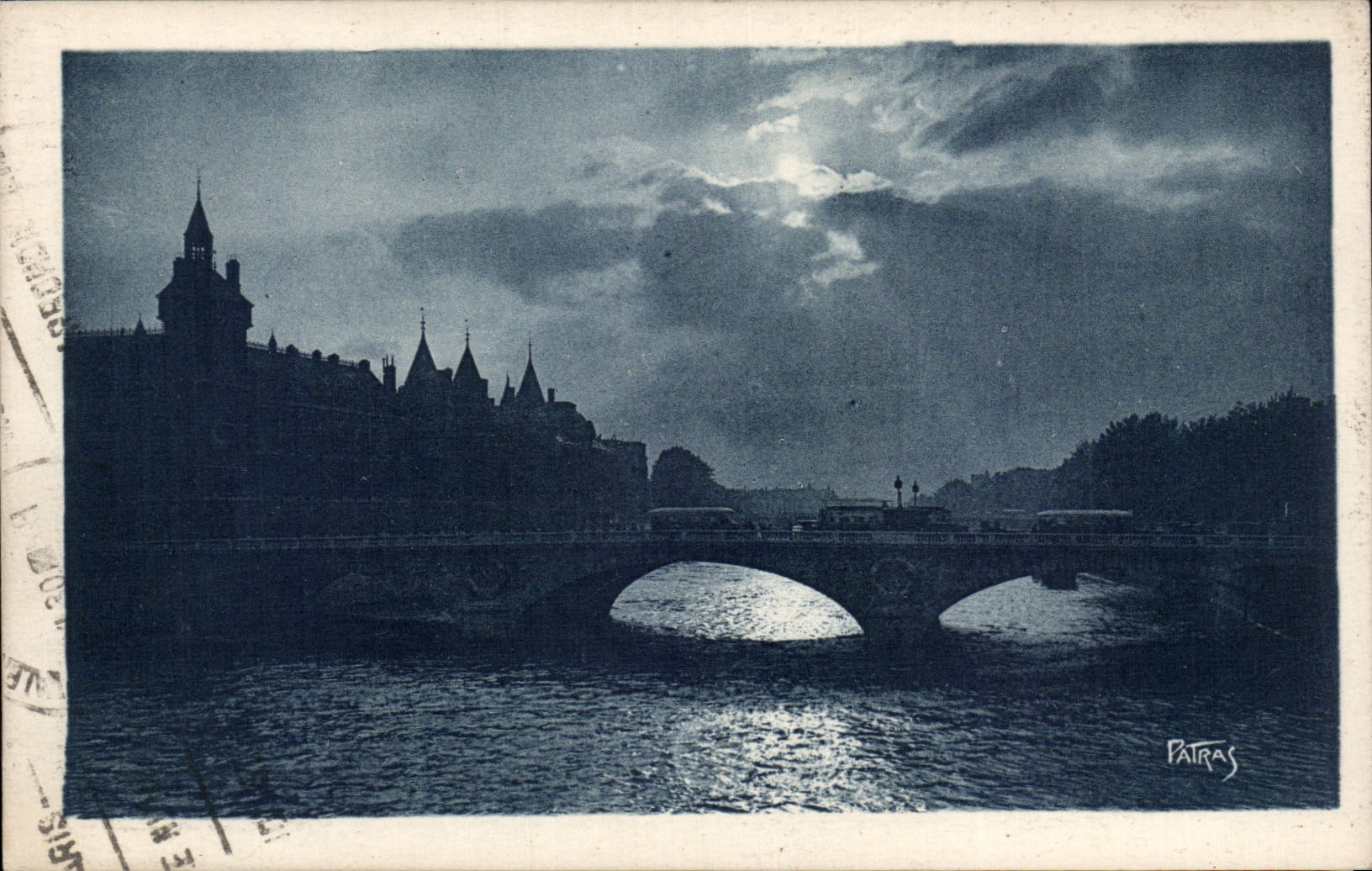 CPA Paris Un coucher de soleil sur la Seine 