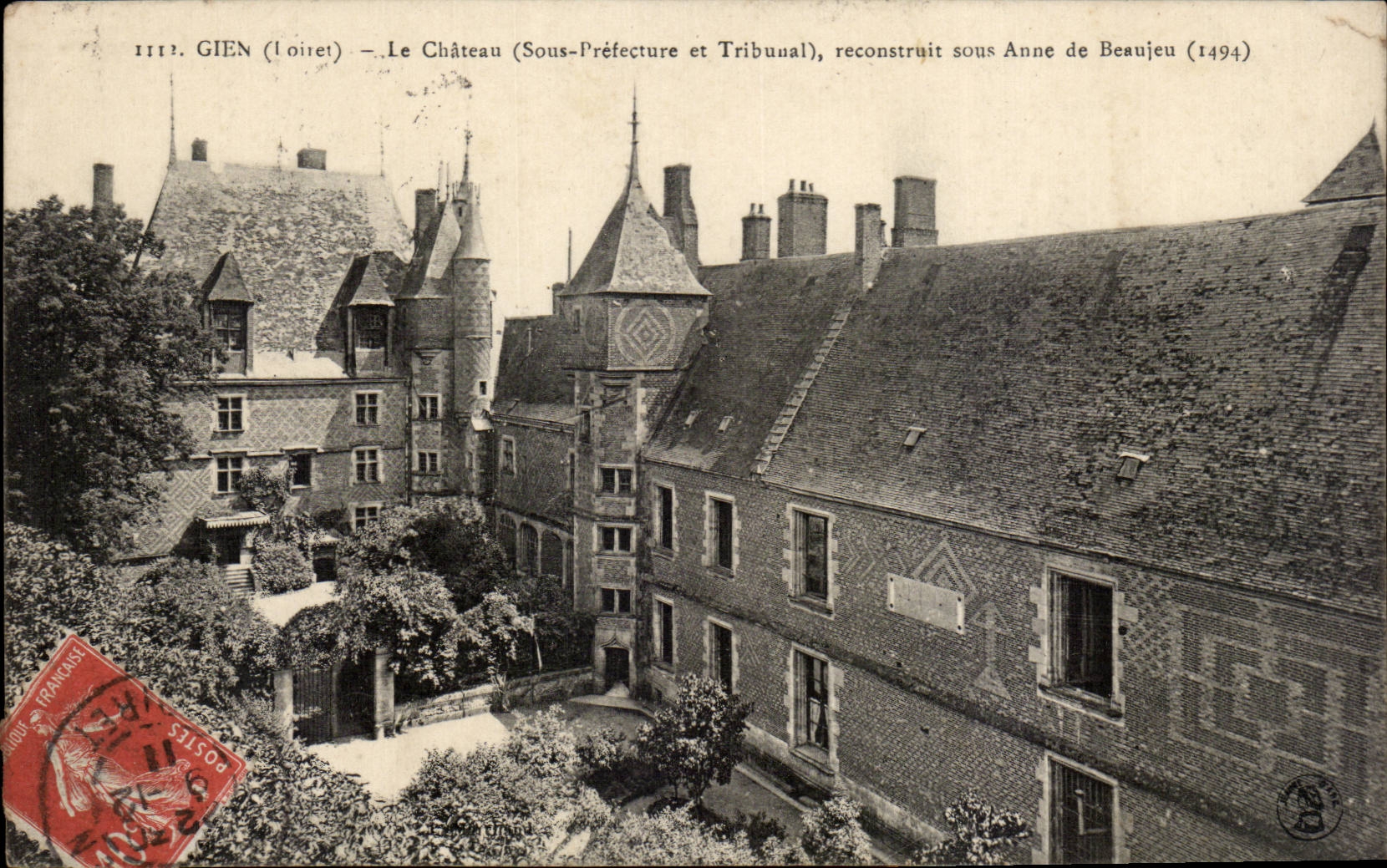 CPA Gien the castle Under prefecture and court