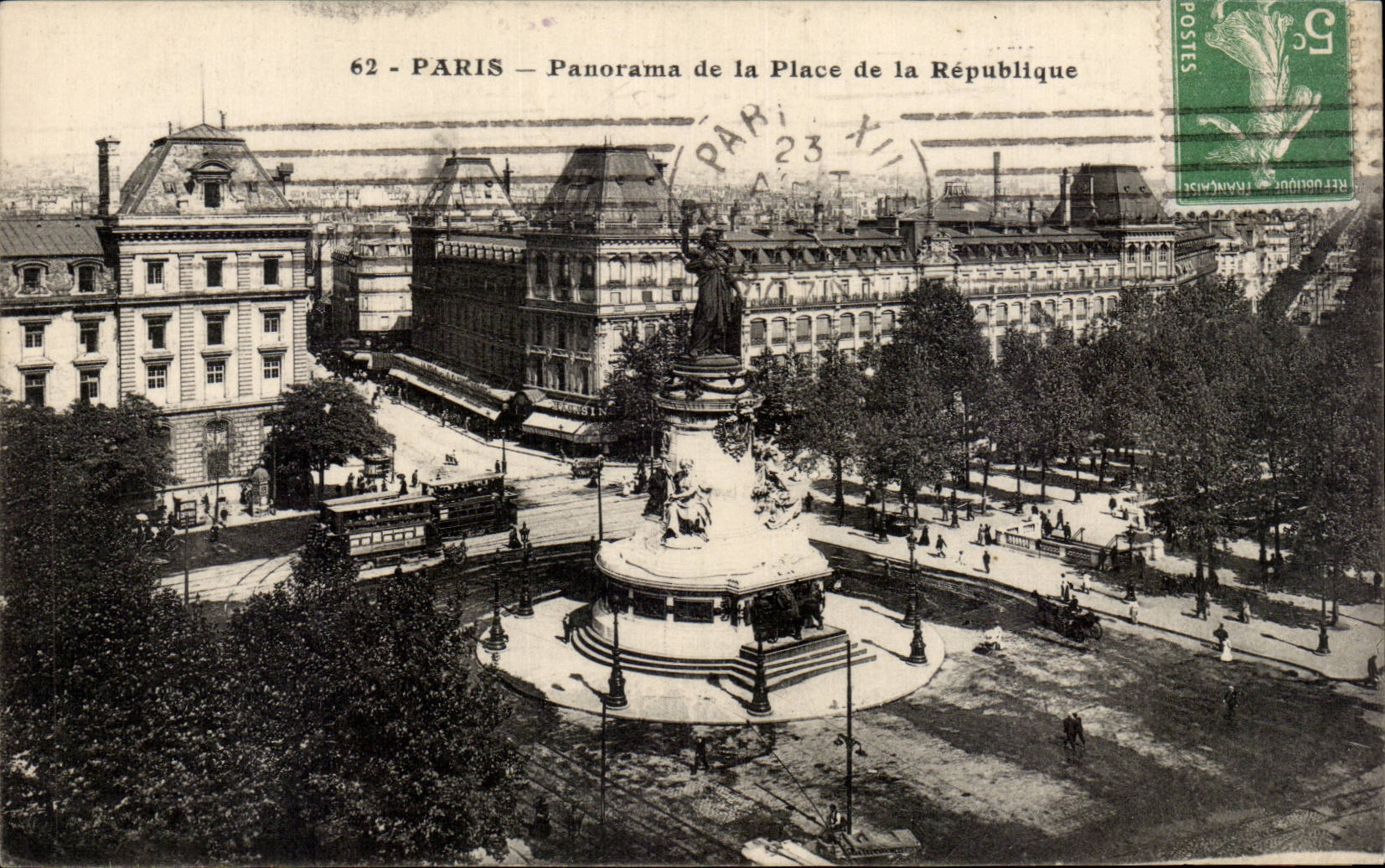 CPA Paris Panorama of the place of the Republic