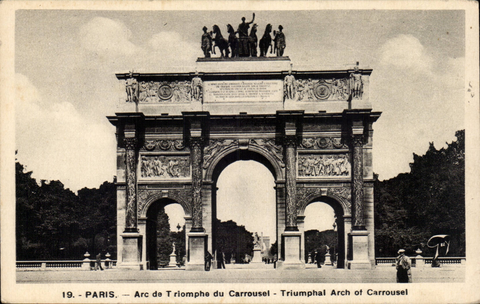 CPA Paris Arc de triomphe du Carrousel 