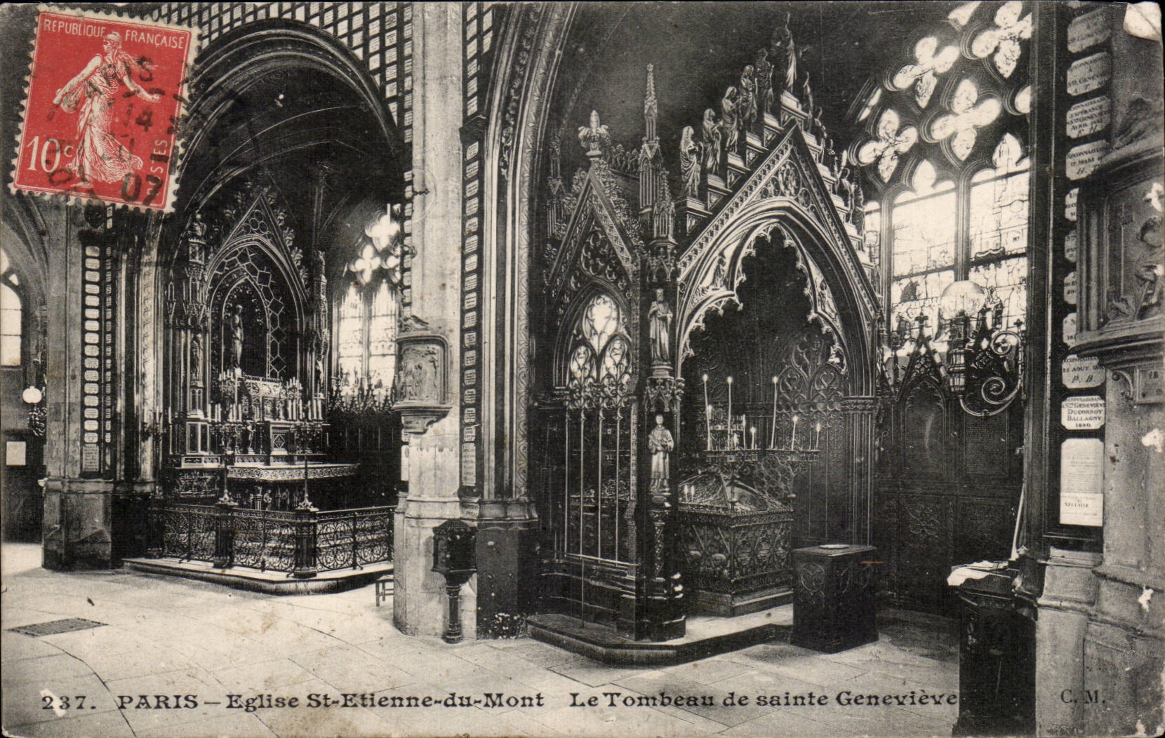 CPA Paris Church Sainte Etienne of the Mount the tomb of Sainte Genevieve