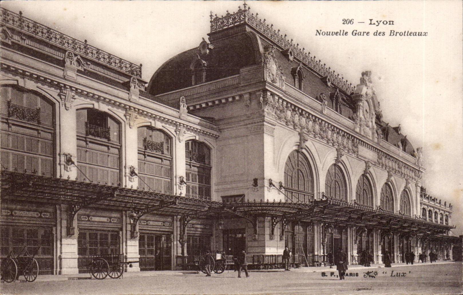 CPA Lyon Nouvelle parks of Brotteaux