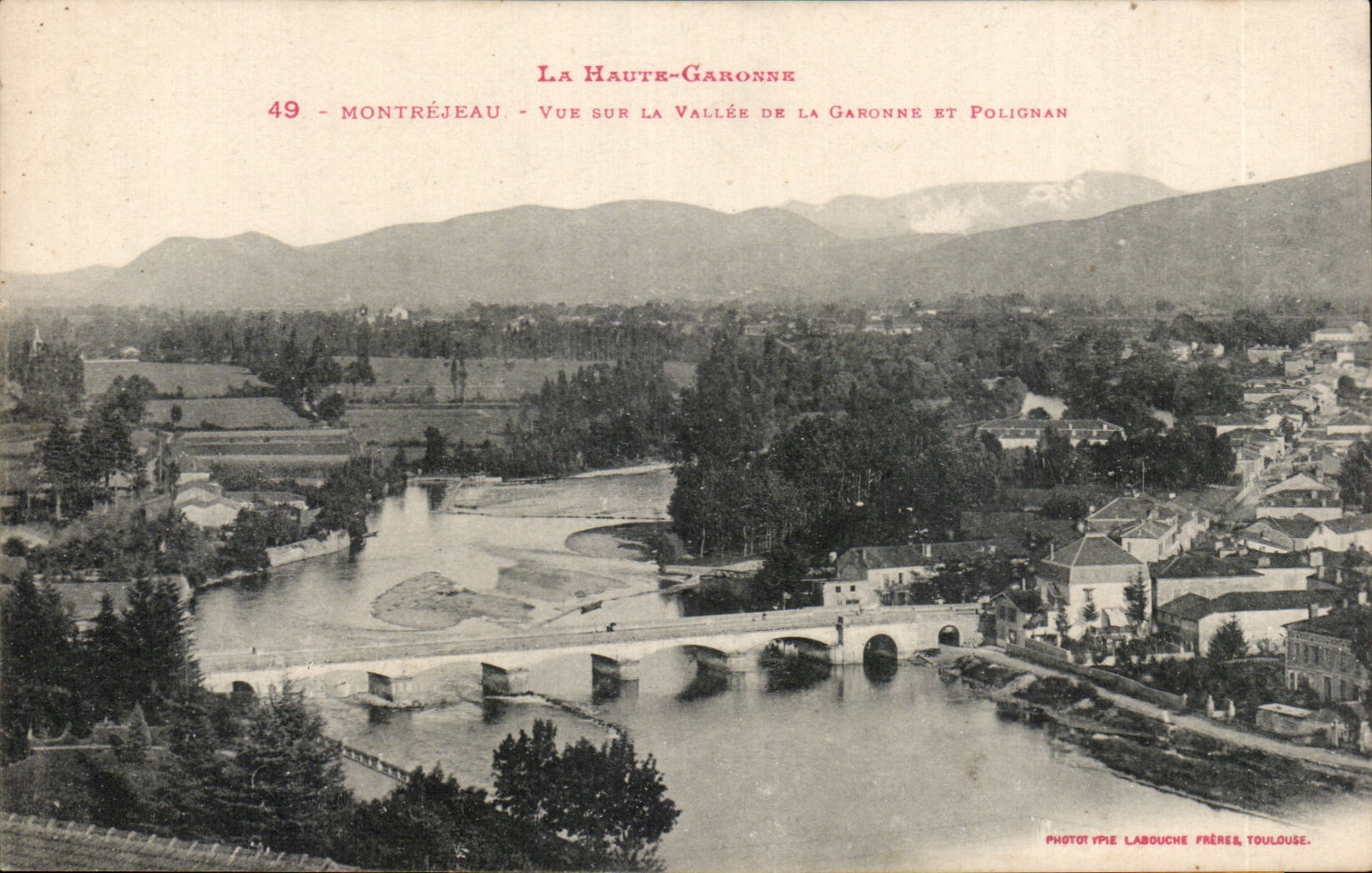 CPA Montrejeau Seen on the valley of the Garonne and Polignan