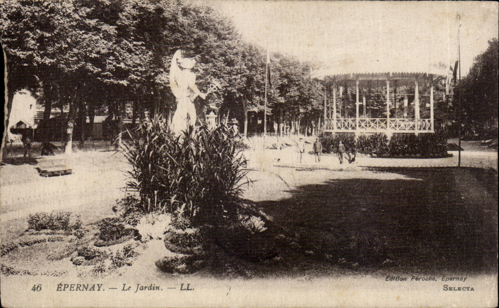 CPA Epernay Le jardin 