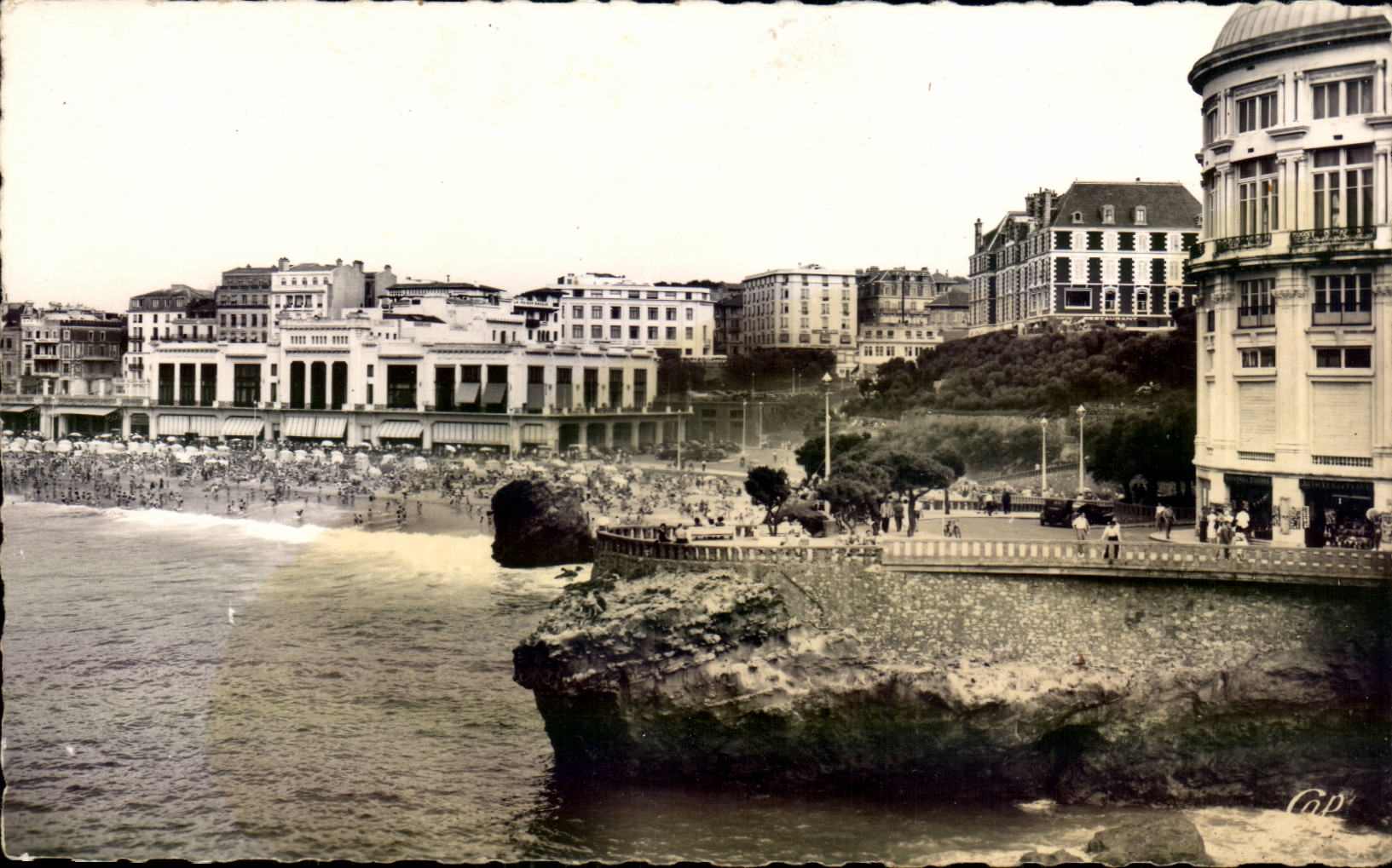 CPA Biarritz Le casino et la rotonde Bellevue