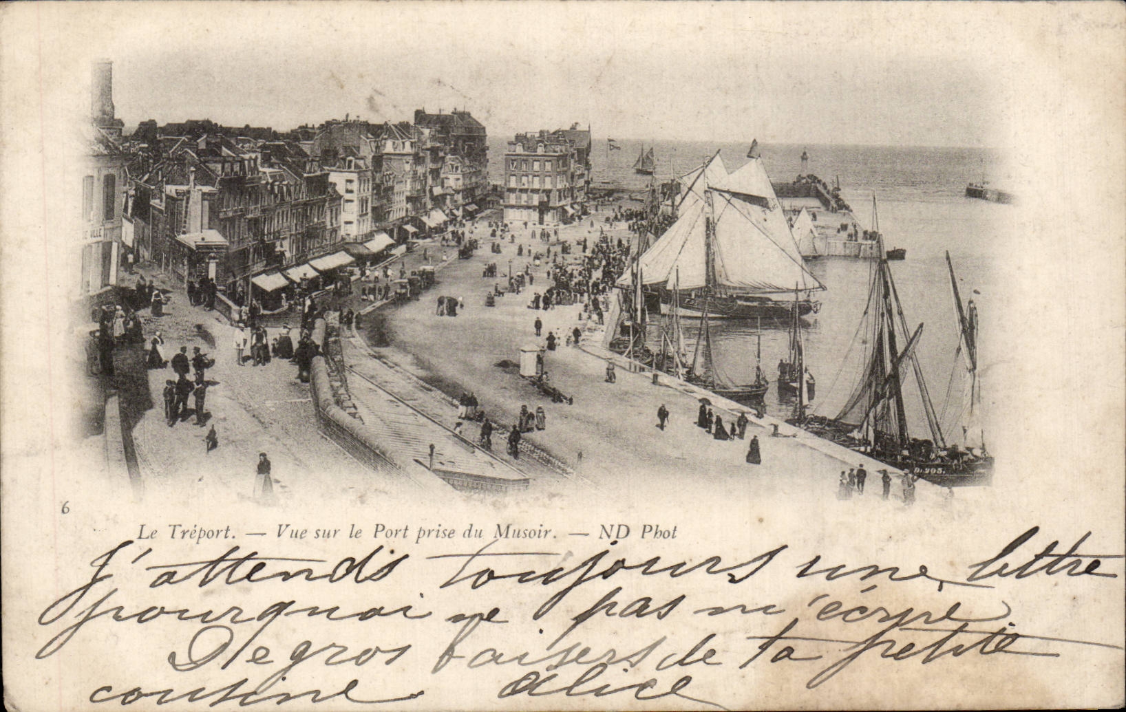 CPA Treport Seen on the port taken of the Pierhead