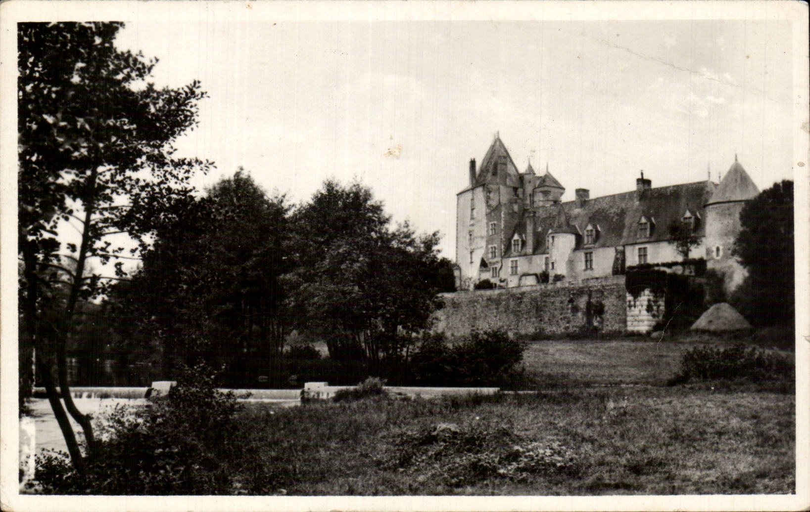 CPA the vault Angillon the castle Edges of Sauldre
