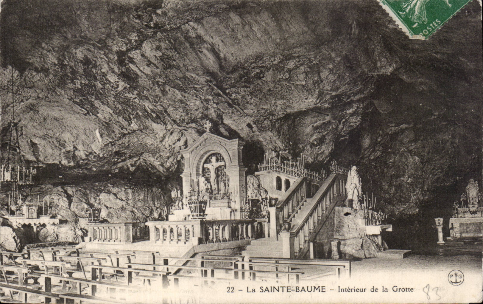 CPA La Sainte Baume Interieur de la grotte