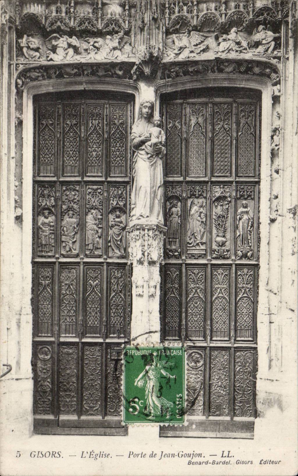 CPA Gisors L eglise Porte de Jean Goujon
