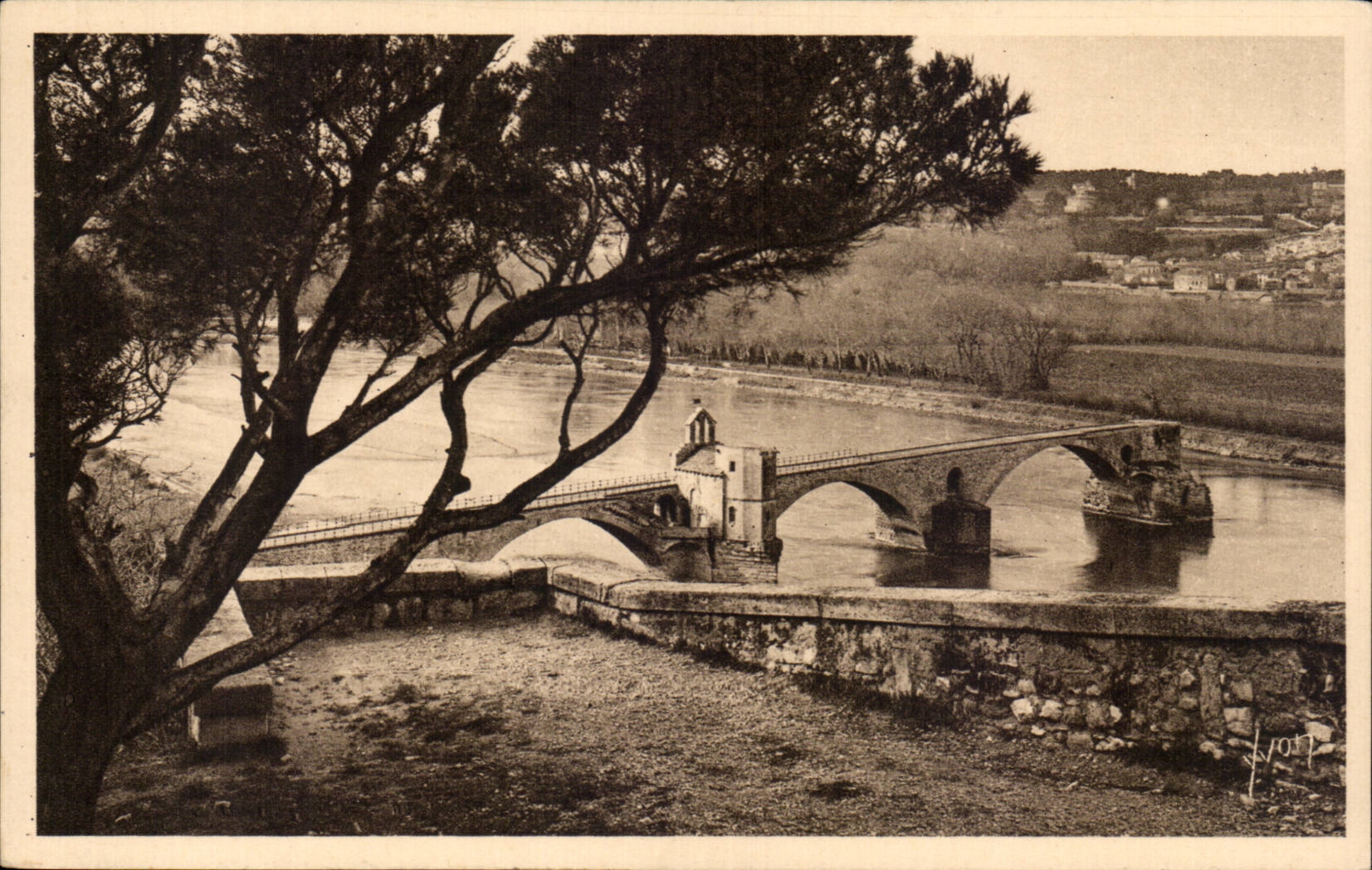CPA Avignon el santo Benezet del puente visto de la roca de los Dom