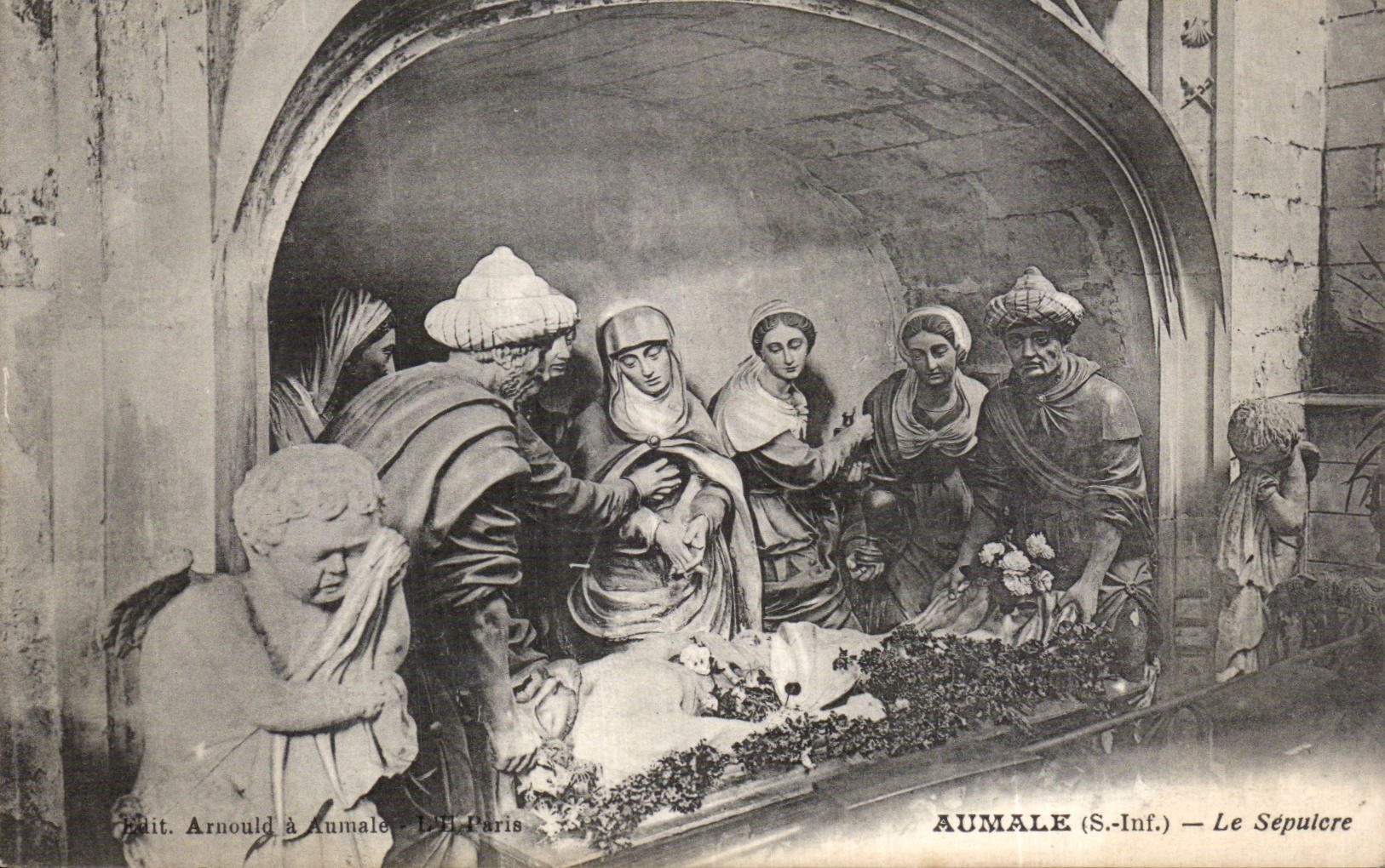 Aumale - the Sepulchre - CPA
