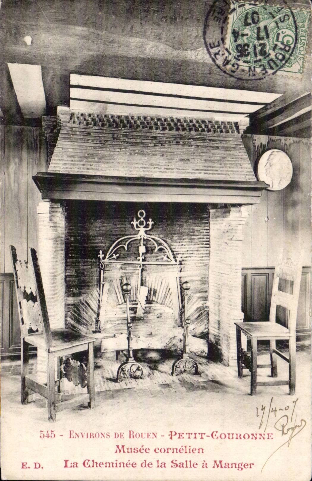 Small - Cornelien Museum - the Chimney of Dining room Crowns - CPA