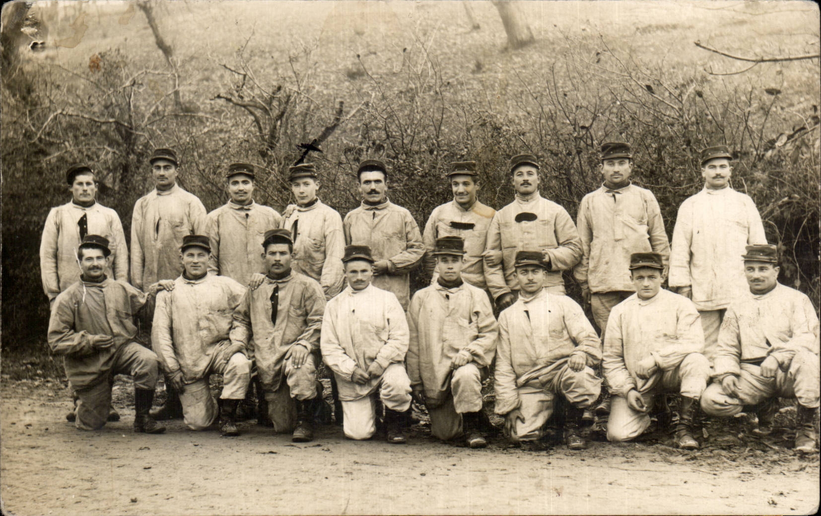 Real photo Militaria Soldiers