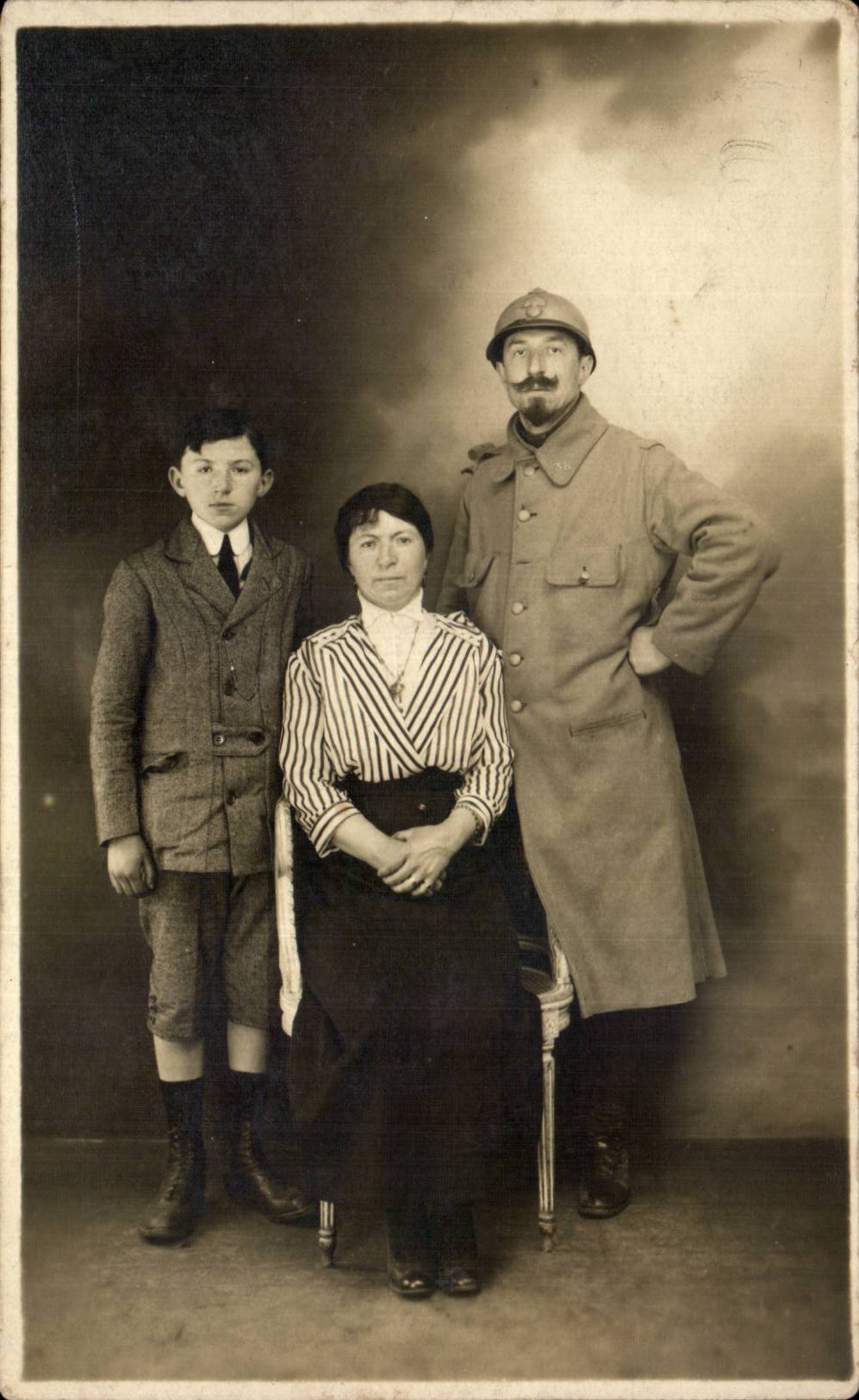 Real photo Militaria Soldier Street of Gaite Paris Hairy