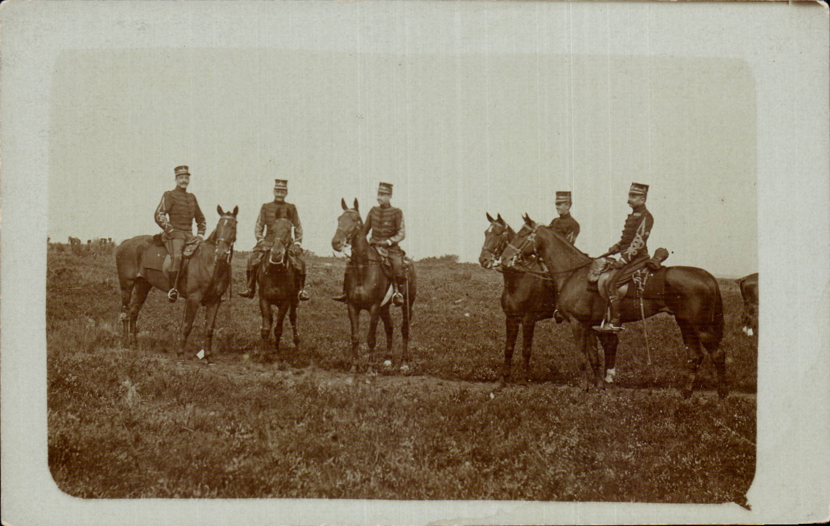 La foto verdadera Militaria Soldats tiene caballo