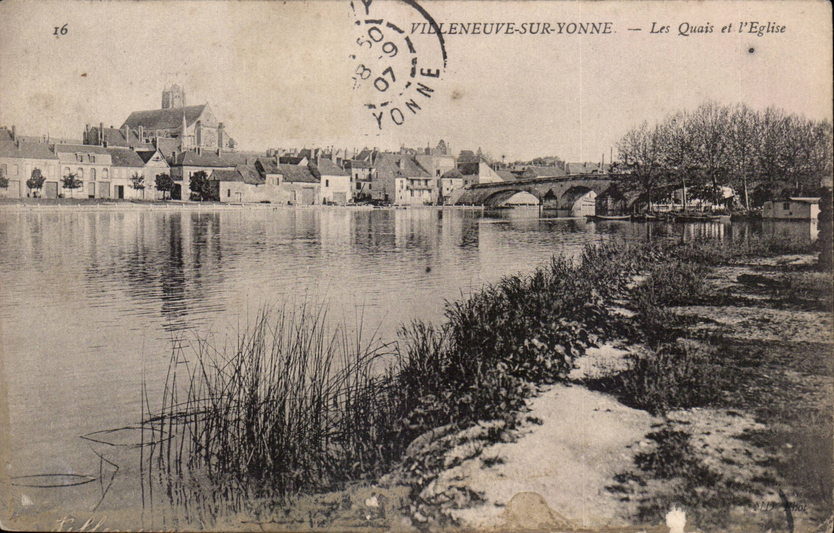 Villeneuve on Yonne - Quays and Church - CPA