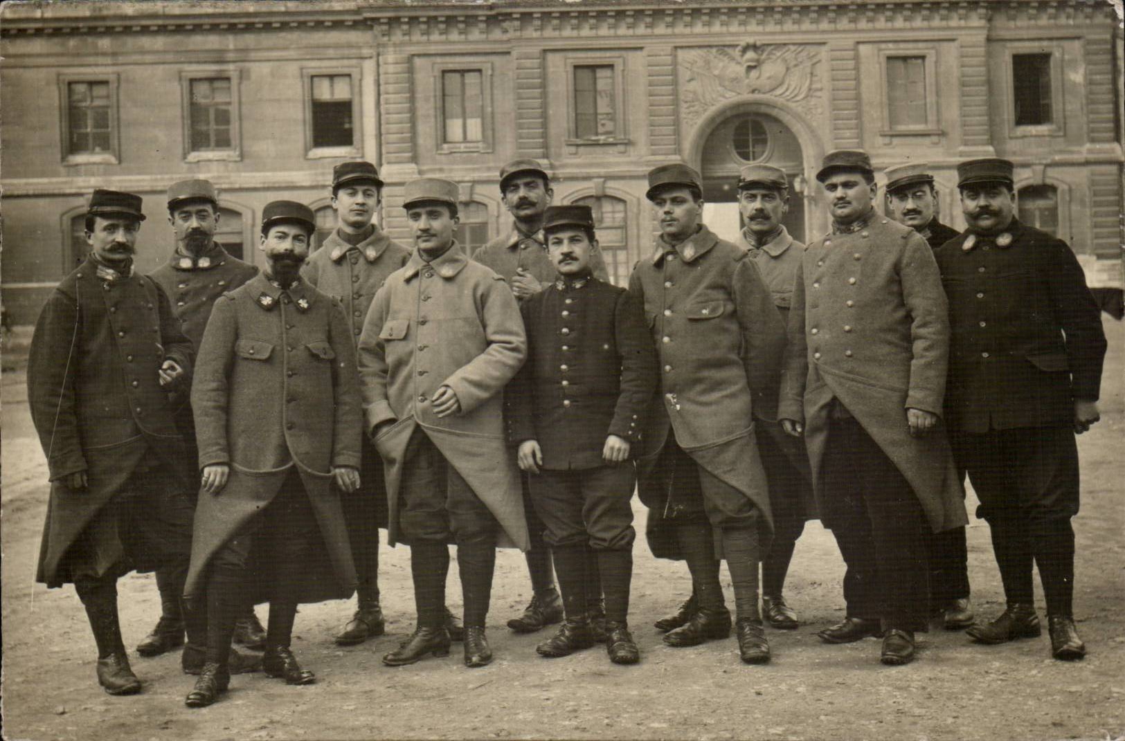 Real photo Militaria Soldiers