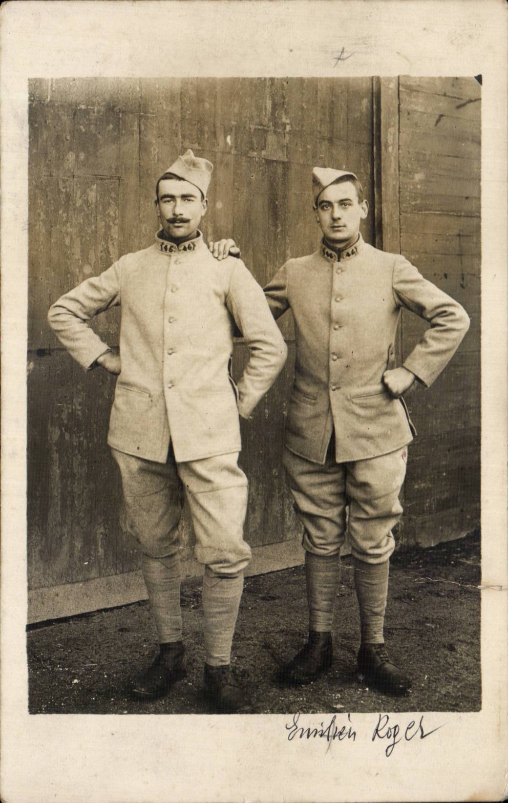 Real photo Militaria Soldiers