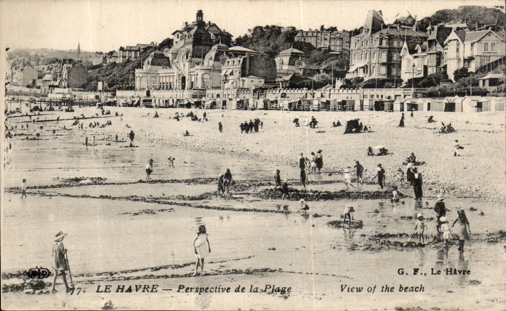 Le Havre - View of the Beach - CPA