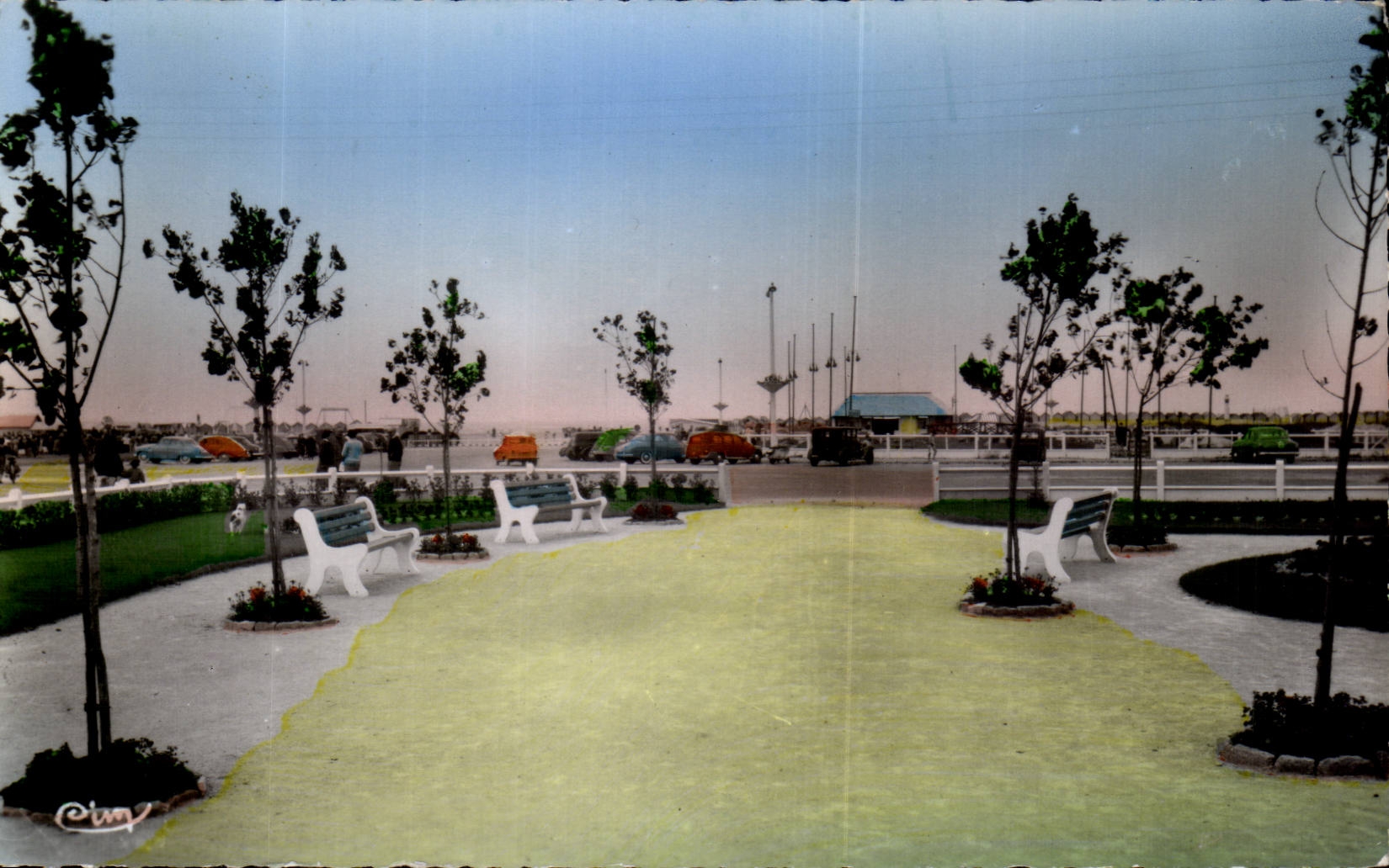 Bella rivetted - Gardens - CPA