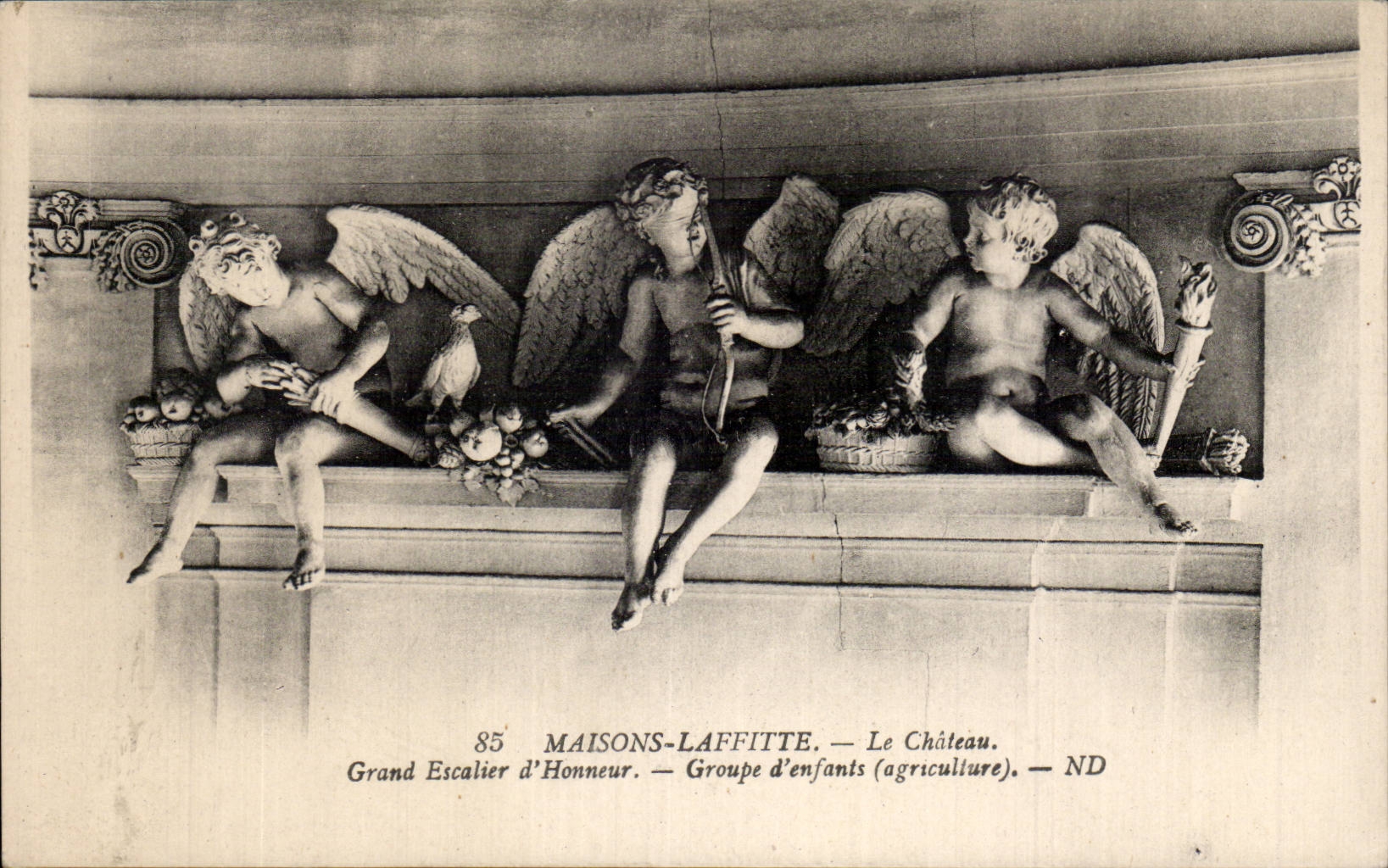 Laffitte houses - the Castle - Large Staircase Honor Angel Angel - CPA