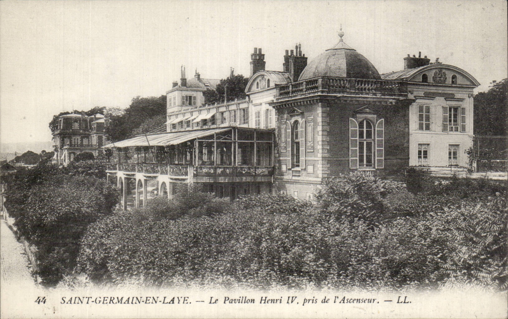 Santo GermAn en el martillo de Laye - la casa Enrique IV - CPA