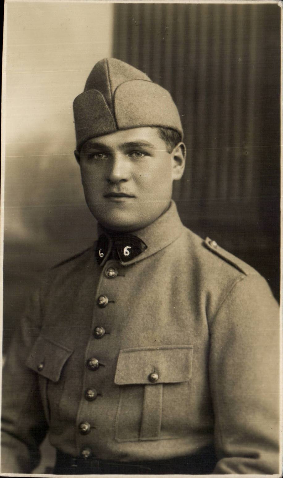 Real photo Militaria Soldier