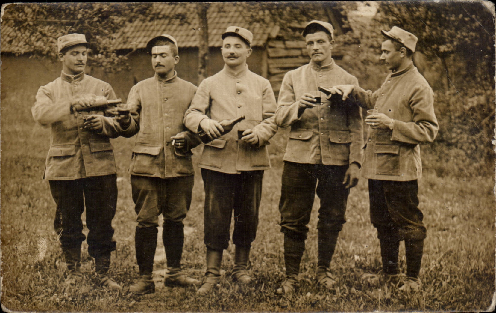 Real photo Militaria Soldiers