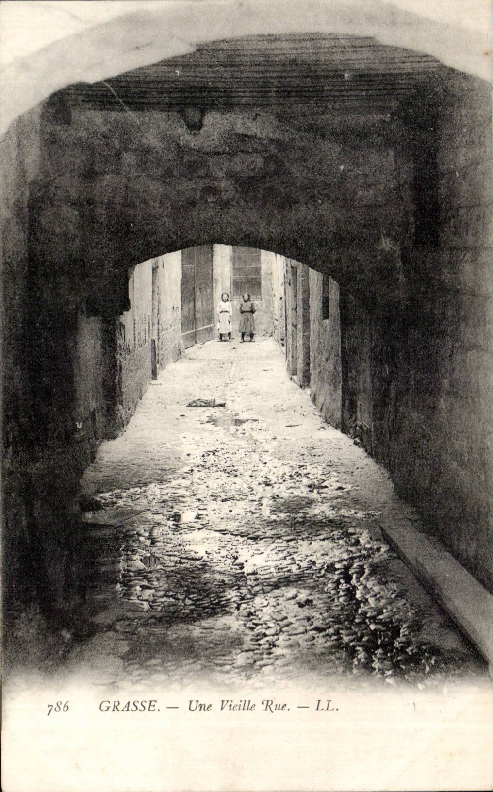 - Ninos viejos de una calle - CPA graso