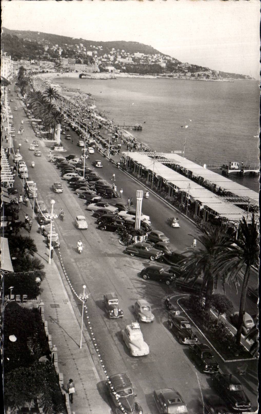 - La caminata del ingles y del baron del montaje - CPA agradable