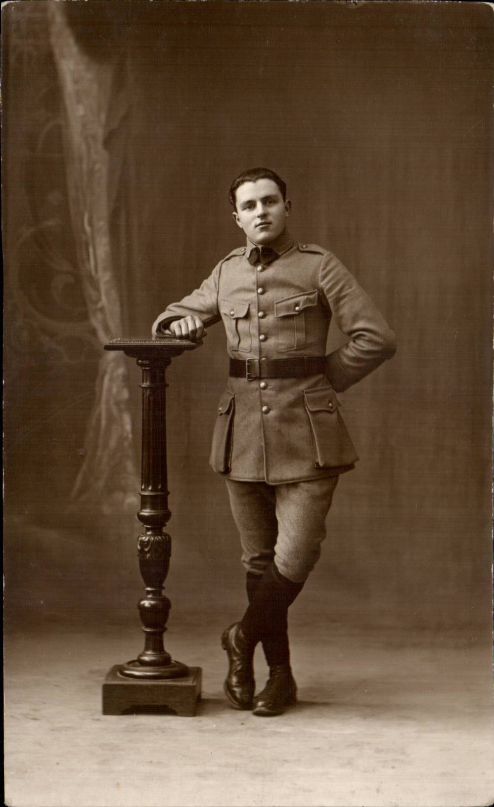 Real photo Militaria Soldier