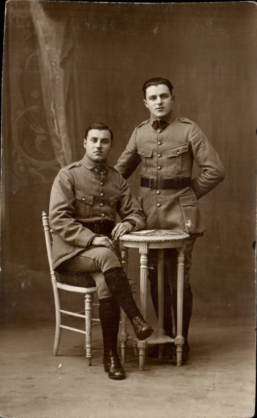 Real photo Militaria Soldiers