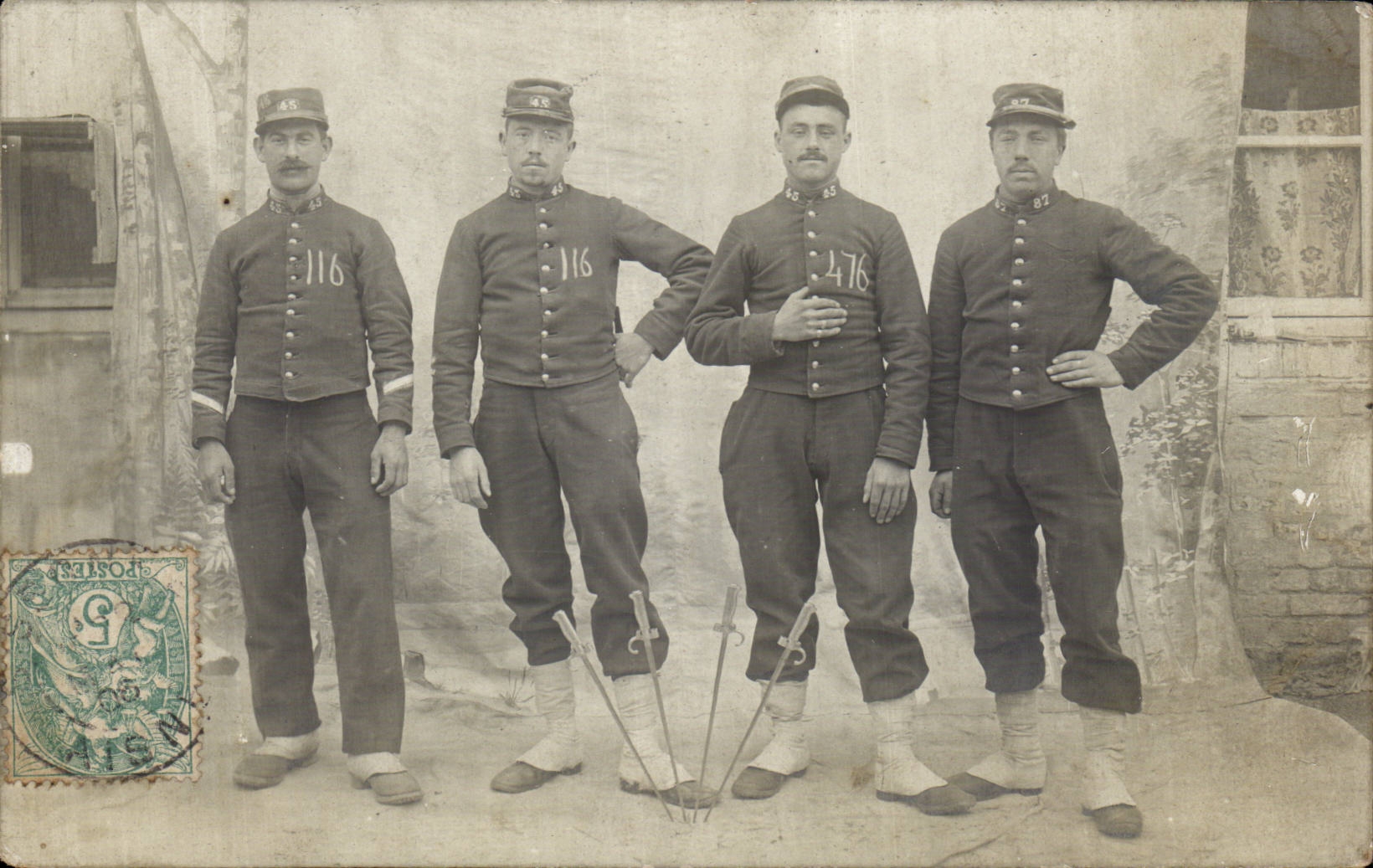 Real photo Militaria Soldats has Sissonne