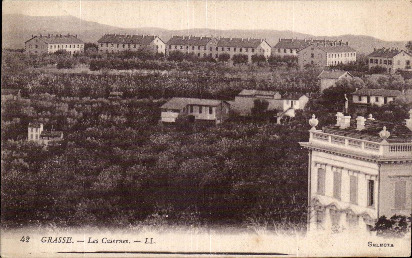 - Cuarteles - CPA graso