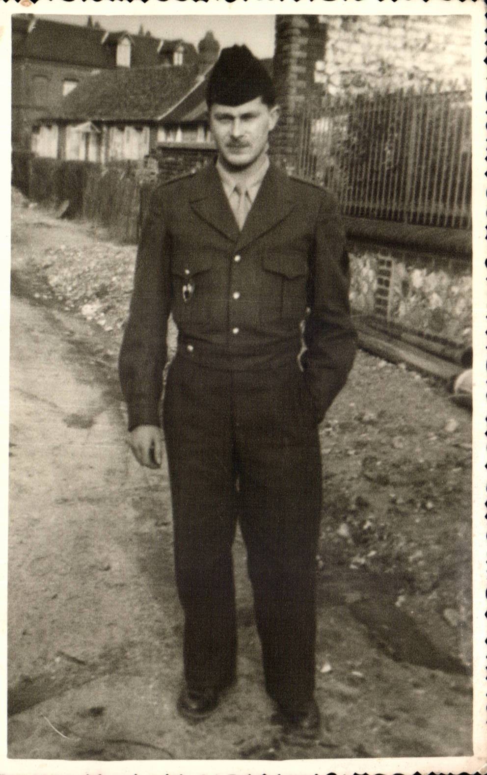 Real photo Militaria Soldier