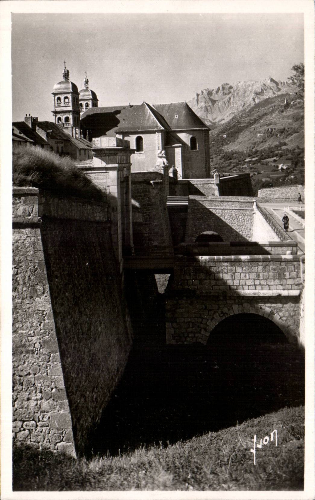 Briancon - the Gate of Pigneral - CPA