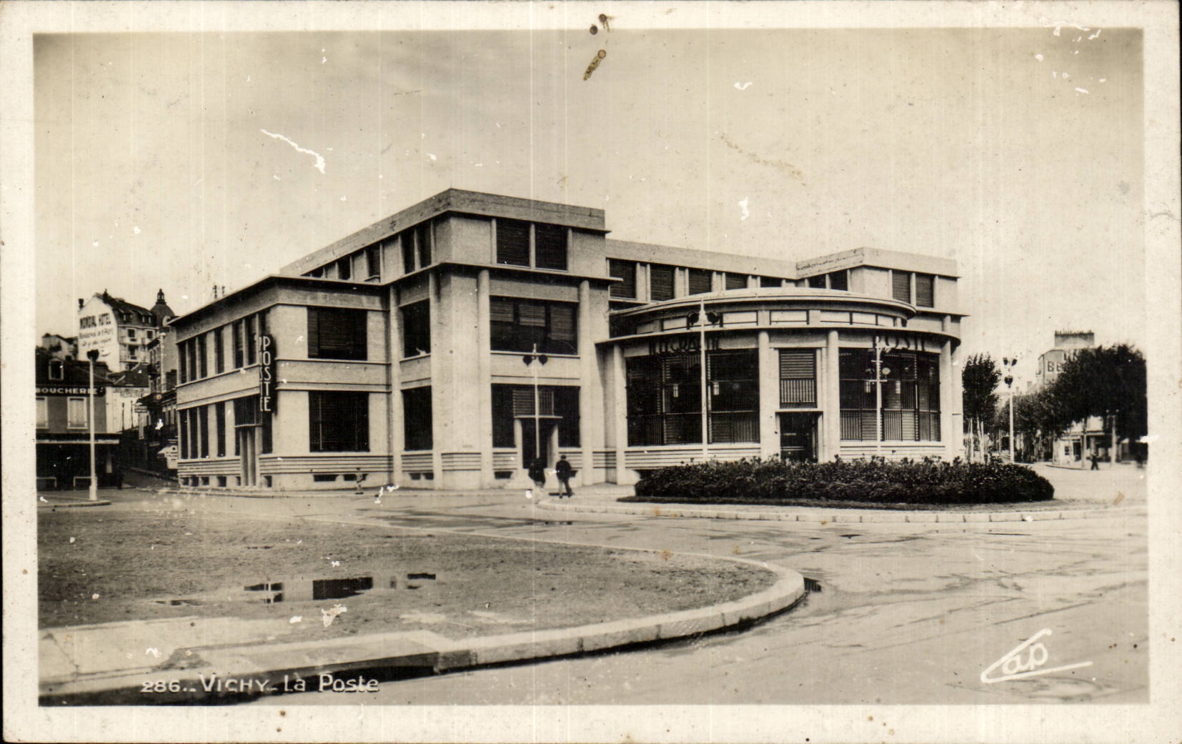 Vichy - La Poste - CPA