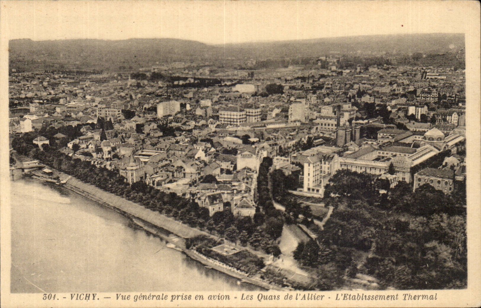 Vichy - Vue Generale prise en avion - CPA