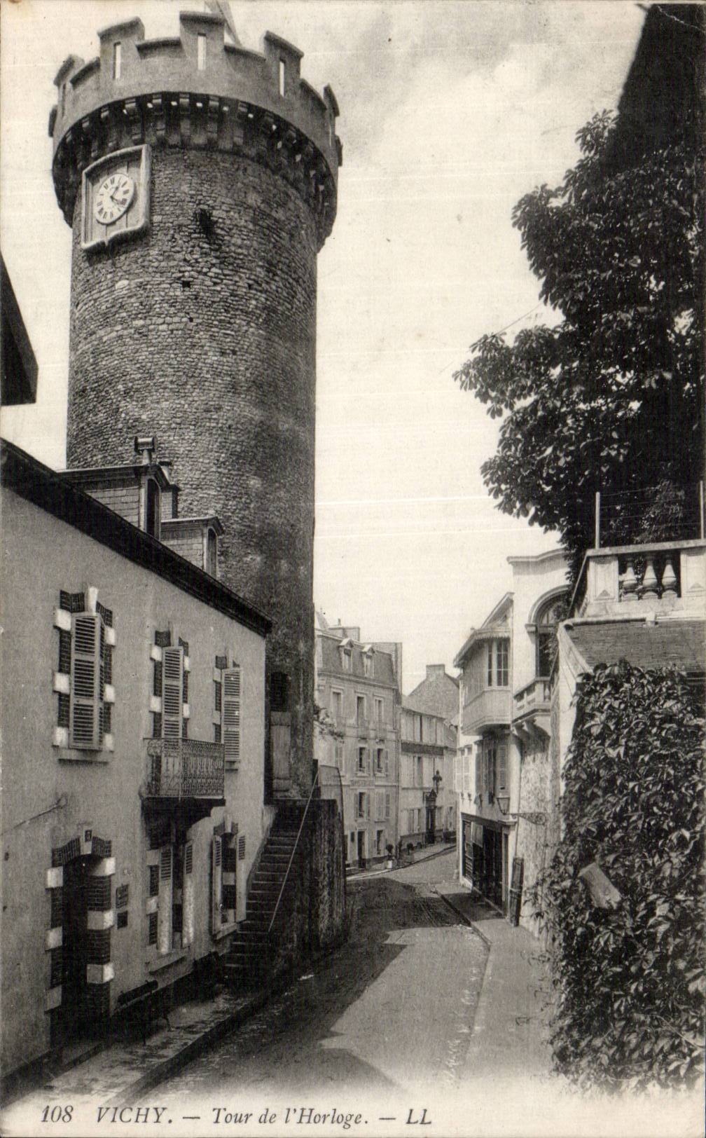Vichy - Tour de l Horloge - CPA