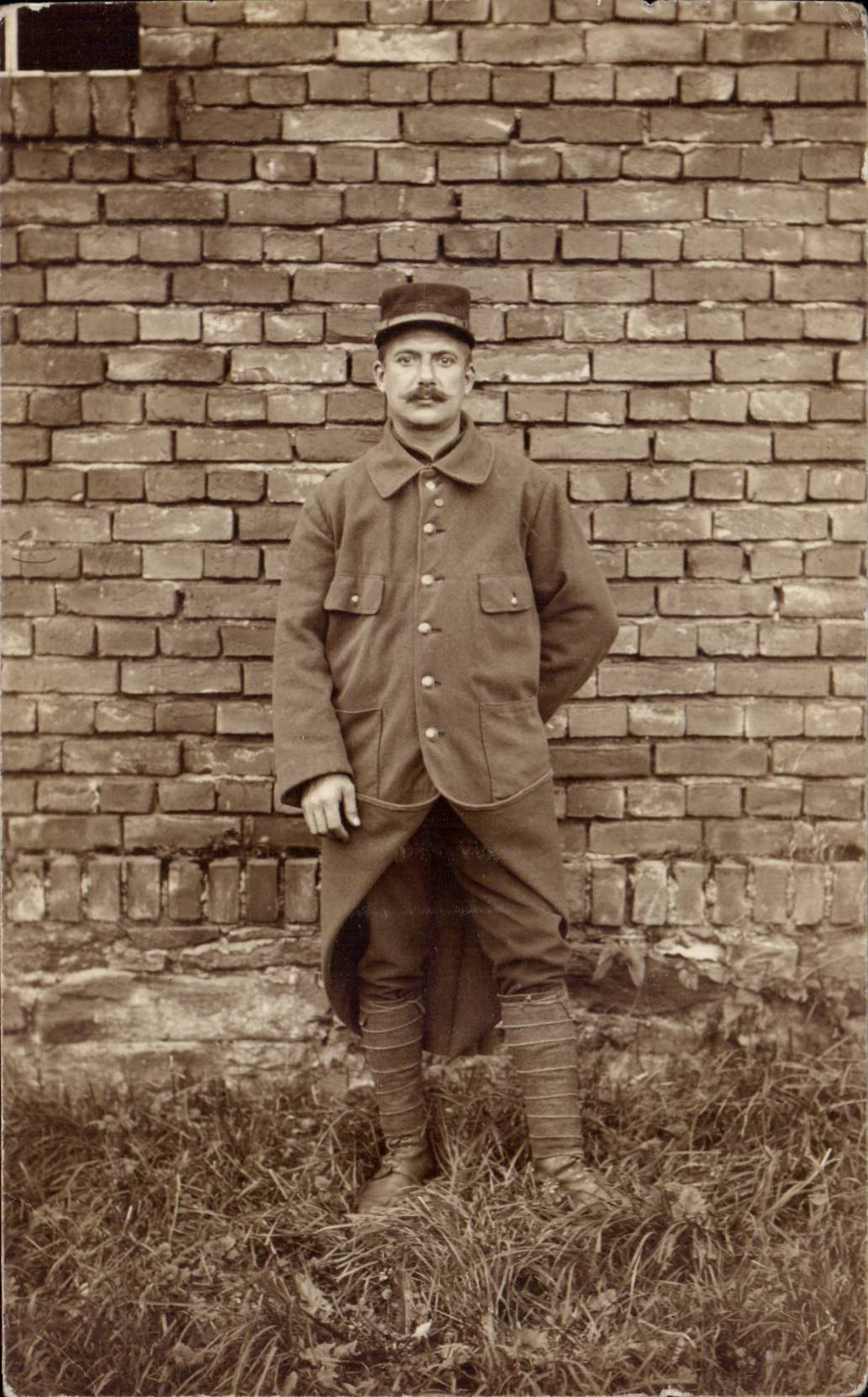 Real photo Militaria Soldier