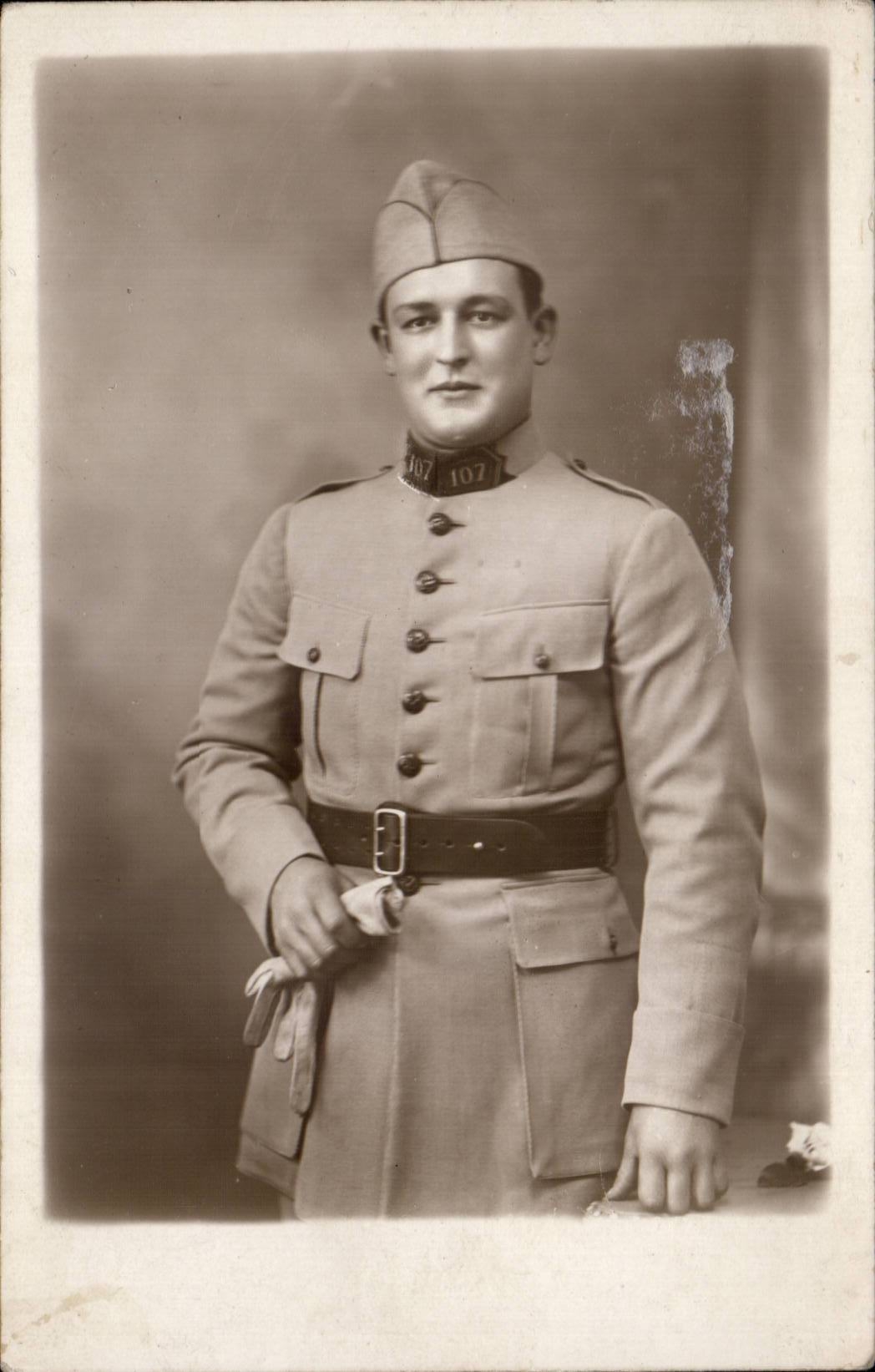 Real photo Militaria Soldier